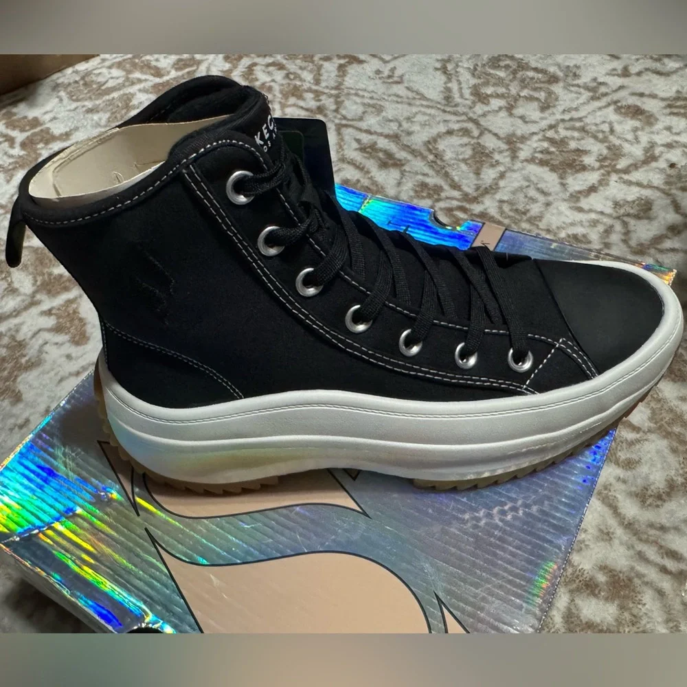 Skechers Black and White High-Top Sneakers - Picture 2 of 8